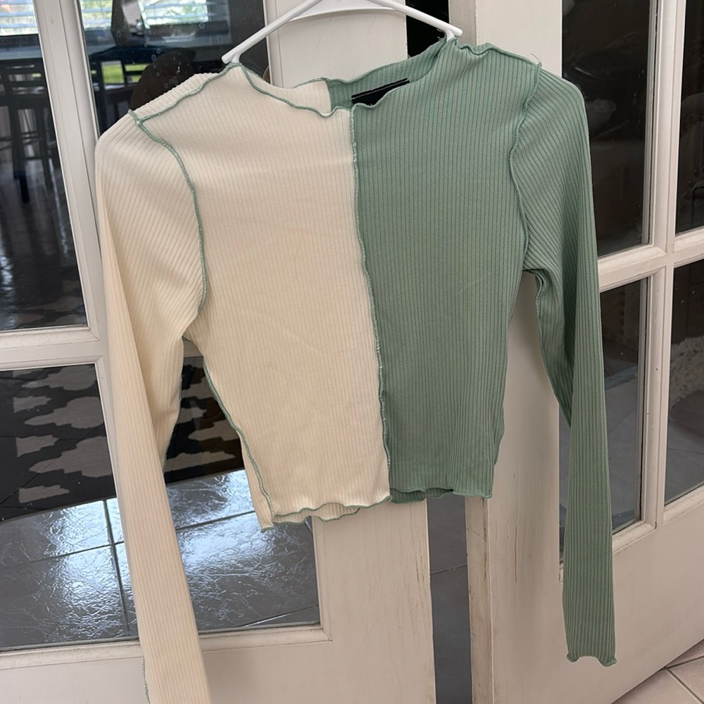 Long sleeve top